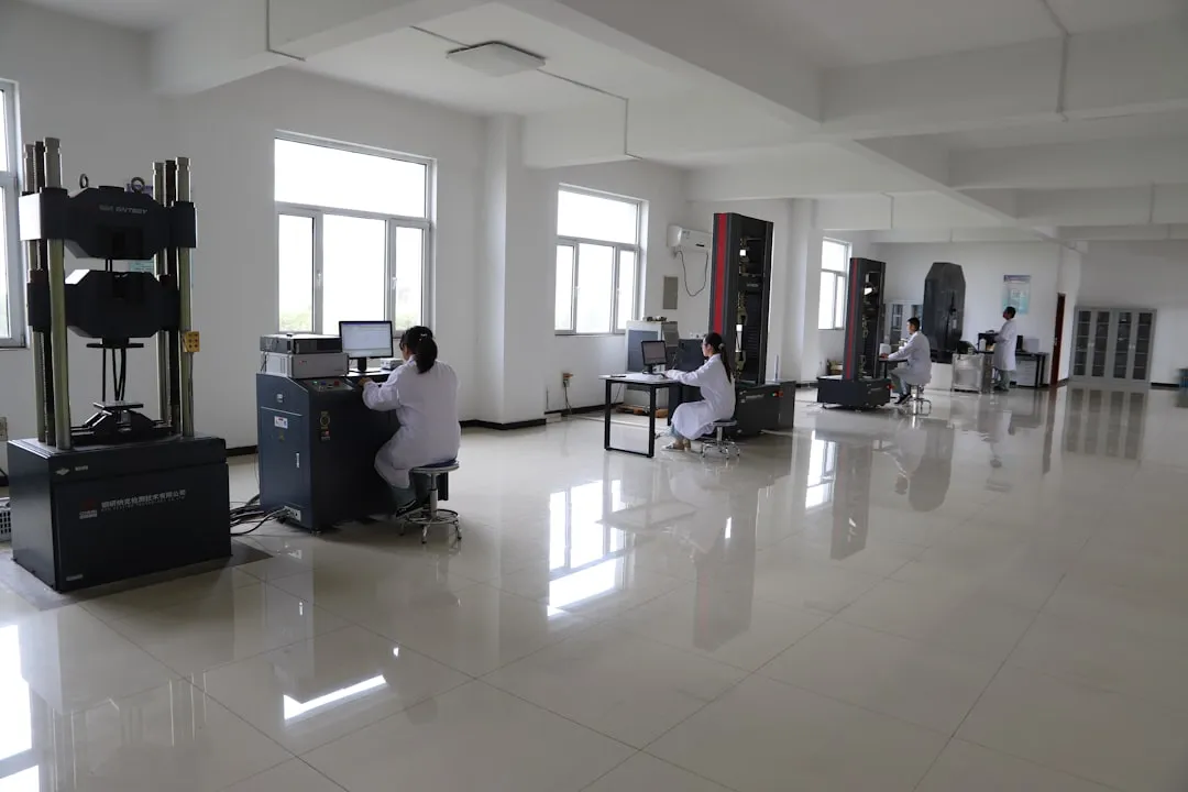 餐饮门店虫鼠害治理：物理防治与化学消毒服务的方案对比分析